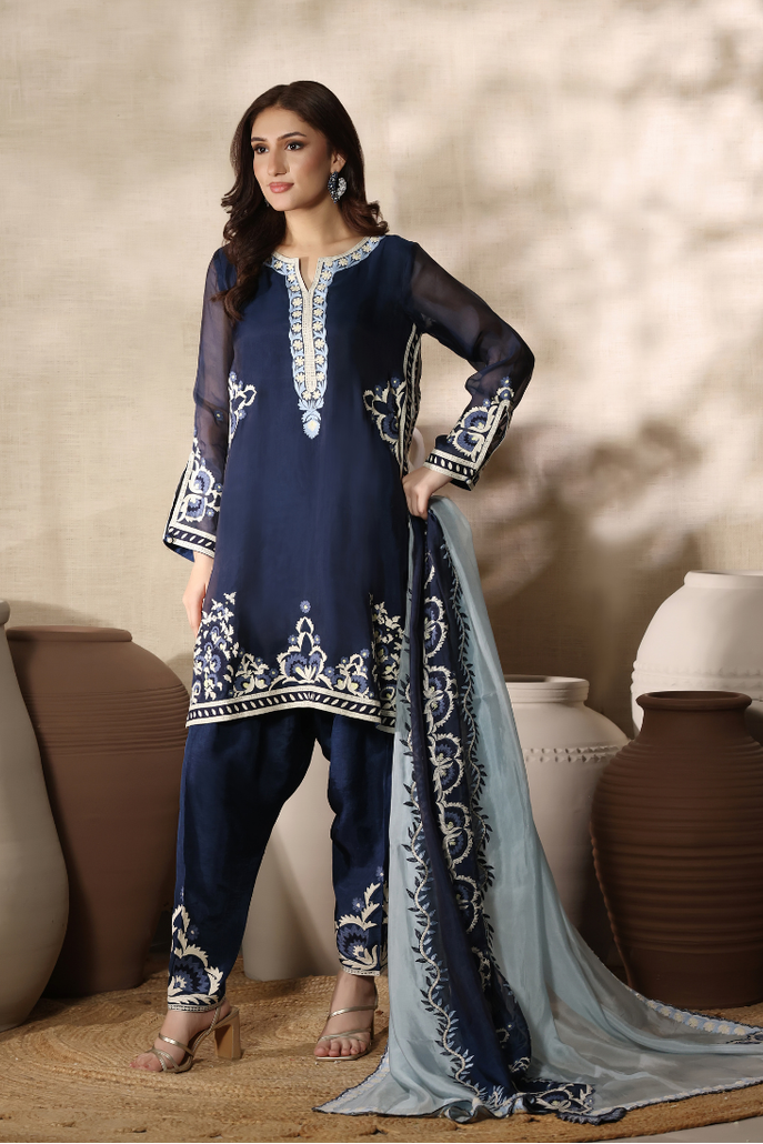Voile Midnight – Maria Farrukh